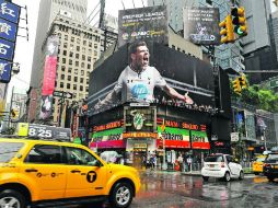 Un espectacular, anunciando la Premier League, con la imagen de Bale celebrando un gol con el Tottenham, fue colocado en Times Square.  /