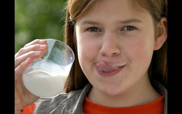 Los productos contaminados incluyen leche en polvo, bebidas para deportistas, de proteínas y otras. ARCHIVO /
