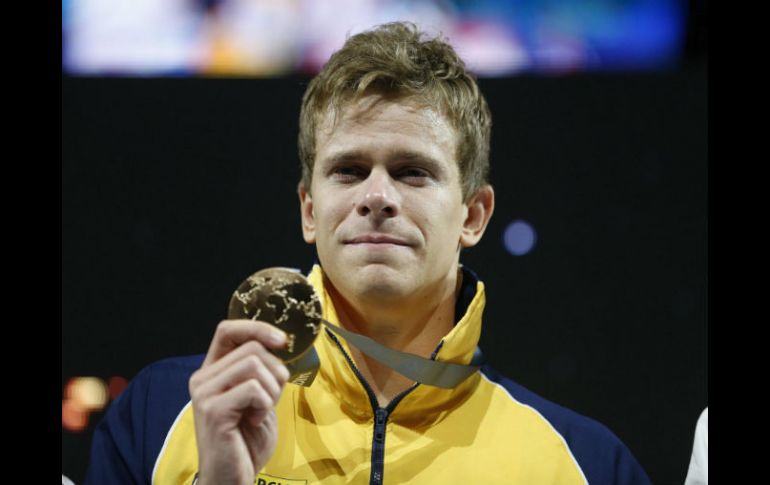 Es el primer nadador que gana el oro en esta prueba en tres mundiales consecutivos. EFE /