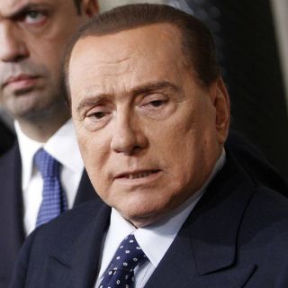 Piden indulto presidencial para Berlusconi
