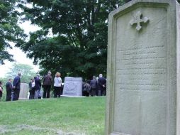 La bóveda virtual ofrece una alternativa para facilitar a los familiares, los procesos que le siguen a la defunción. ARCHIVO /