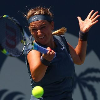 Azarenka 'tumba' a Sharapova del segundo lugar