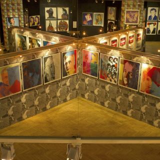 Boceto que Andy Warhol creó en su infancia, sale en subasta