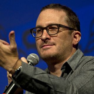 Un cineasta debe ser honesto con lo que desea contar: Aronofsky