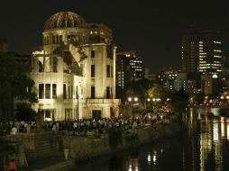La ceremonia se llevó a cabo en el Peace Momorial Park, donde desde 1970 se levante un monumento en memoria de las víctimas. EFE /