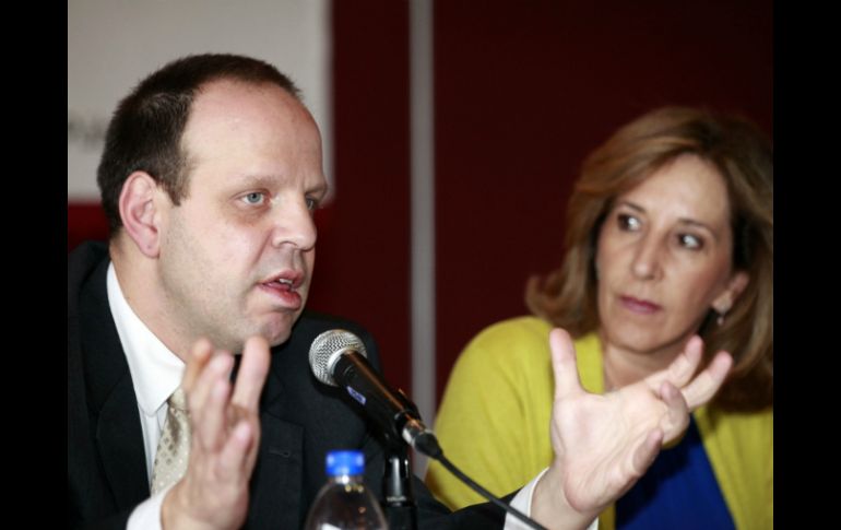 Alejandro Hope (i) dice que entre mayor es la calidad y transparencia del gasto más positivos son los resultados. NTX /