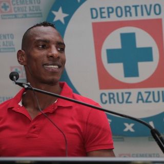 Vencer a Chivas nos devolvería la confianza: Luis Perea