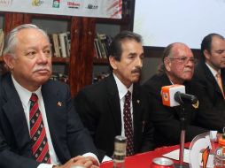 Miembros de la directiva rojinegra dieron a conocer los detalles del torneo.  /