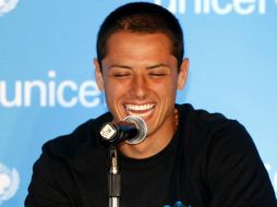 Javier Hernández no estará junto a su equipo en los próximos dos encuentros contra el Sevilla y el Wigan Athletic. ARCHIVO /