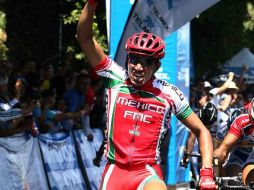 Héctor Rangel le arrebata el liderato al guatemalteco Manuel Rodas. ARCHIVO /