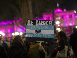 Los manifestantes protestan en contra del gobierno de Cristina Fernández. EFE /