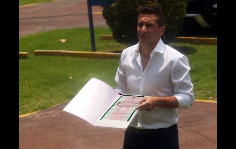 Christian Giménez podrá vestir la playera verde al ser naturalizado mexicano. MEXSPORT /