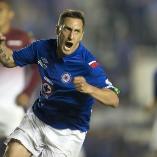 La lista de naturalizados crece en el Tri