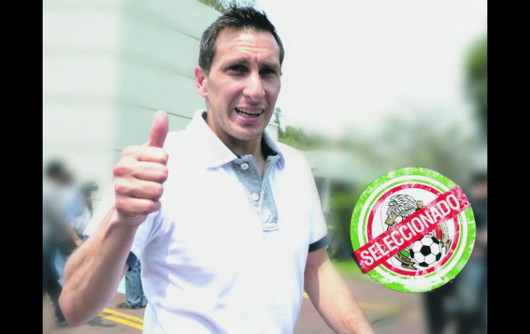 Christian Giménez dijo estar contento por el llamado y espera aportar su experiencia para sacar a la Selección del bache. MEXSPORT /