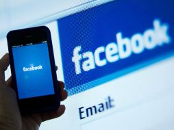 Las acciones de la red social están cotizadas en 38.5 dólares. ARCHIVO /