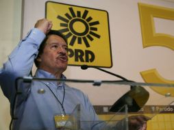 El secretario de Fomento al Empleo del DF, Carlos Navarrete Ruiz, durante su participación en el Consejo Nacional del PRD. NTX /