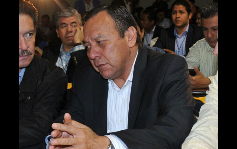 El líder nacional del PRD, Jesús Zambrano, pidió el apoyo de los militantes. NTX /