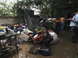 Algunas pertenencias de vecinos de esta colonia tuvieron que ser desechadas.  /