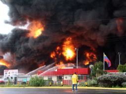 Autoridades destacan el tiempo récord en el que fue sofocado el fuego. XINHUA /