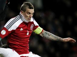 El danés Daniel Agger es la tercera opción para reforzar al Barsa. ARCHIVO /