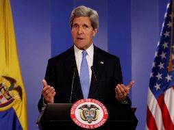 John Kerry da una conferencia de prensa luego de tener un encuentro privado con el presidente de Colombia, Juan Manuel Santos. EFE /