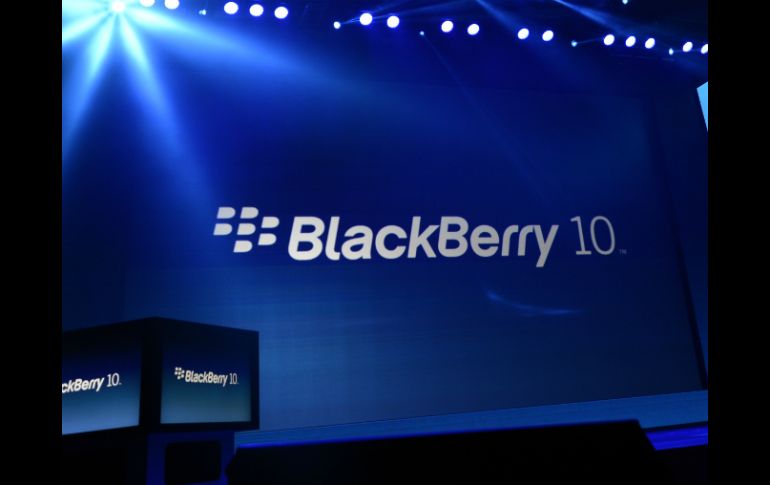 Blackberry ha caído al cuarto lugar en ventas globales de teléfonos celulares. ARCHIVO /