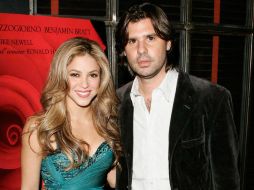 Shakira y Antonio de la Rúa matuvieron una relación personal y laboral por una década. ESPECIAL /
