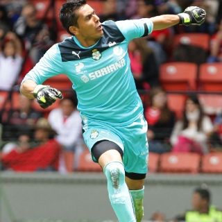 Oswaldo Sánchez quiere evitar invasión Tigre