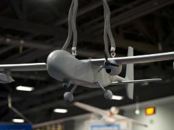 Muestra de un ''dron'' estadounidense durante la feria de vehículos no tripulados. AFP /