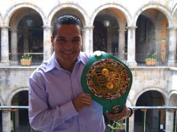 El Vikingo Terrazas expondrá su título del CMB ante Leo Santa Cruz. ARCHIVO /