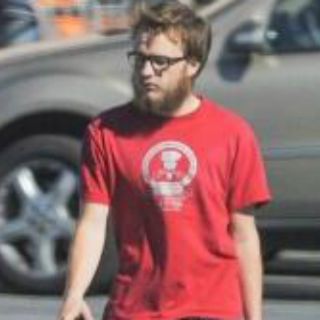 Sorprende aspecto de ''Jake'' de Two and a Half Men