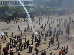 La violencia en Egipto ha aumentado luego de que las autoridades comenzaran a desalojar a los simpatizantes de Mursi. AP /
