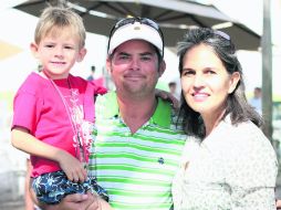 ANFITRIONES. Tichy González Luna con Jerónimo y Ricardo Schondube. EL INFORMADOR /