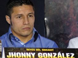 Johnny González se enfrentará a Abner Mares campeón mundial pluma del WBC. ARCHIVO /