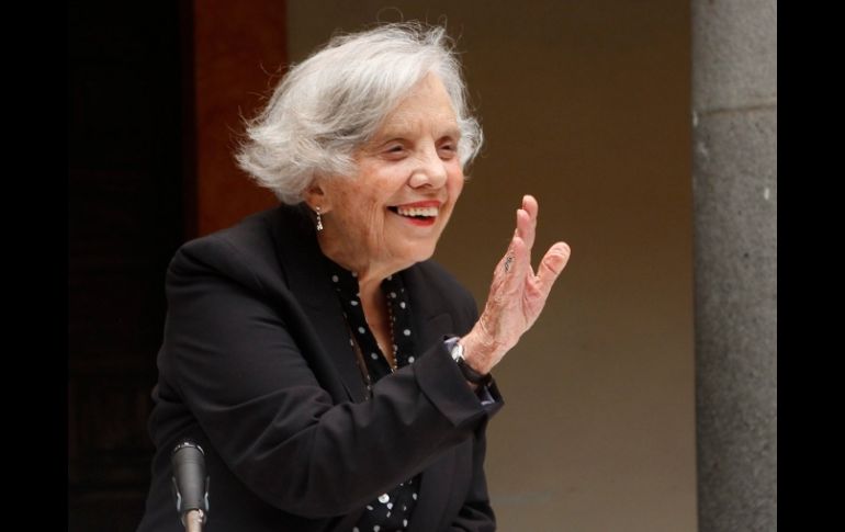 La escritora Elena Poniatowska presentó este jueves en la Casa de Cultura de Puebla el libro Sansimonsi. NTX /