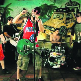 No tiene la vaca se va de fiesta fuera de la ciudad