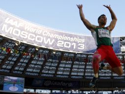 Luis Rivera obtiene la medalla de bronce en la final de salto de longitud del mundial de atletismo celebrado en Moscú. AFP /