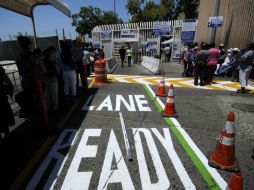 Un edificio peatonal está a punto de ser inaugurado con el propósito de reducir el tiempo de espera para pasar al otro país. ARCHIVO /