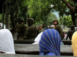 Los comuneros de Aquila fueron asegurados en un operativo en el que participó el Ejército, en posesión de 53 armas. ARCHIVO /