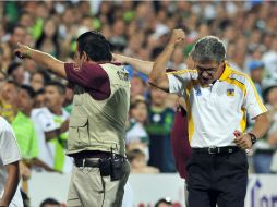 Ricardo Ferretti sale expulsado en el juego del pasado viernes. EFE /