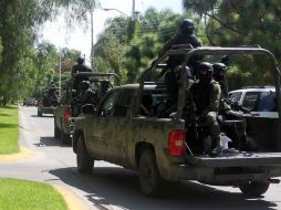 Elementos del ejército patrullaron en Reynosa, Matamoros y Río Bravo para evitar reacciones de la delincuencia. ARCHIVO /