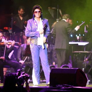 ''Elvis Symphonic Experience'' arranca suspiros en el Pepsi Center WTC