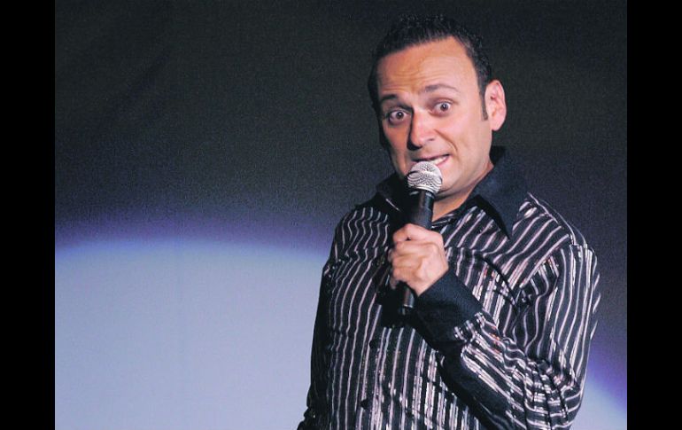 Lalo reconoce las bondades de la televisión, pero para equilibrar su carrera mantiene activa una agenda en teatro. EL INFORMADOR /