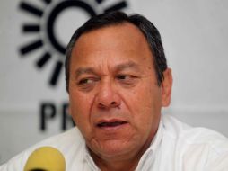 El líder nacional perredista, Jesús Zambrano aseguró que su iniciativa llevará a una nueva fase del debate nacional. ARCHIVO /