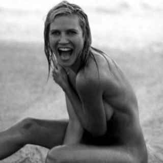 Heidi Klum presume su desnudez