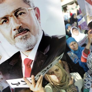 Justicia egipcia ordena nueva detención para Morsi