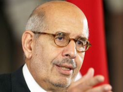 Mohamed ElBaradei dimitió a su cargo justo un mes después de haber sido nombrado. ARCHIVO /