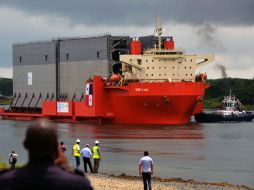 La colocación de las compuertas representará un enorme grado de complejidad para quienes están a cargo de la obra. AFP /