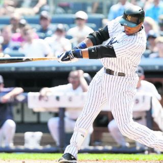 Canó llega a la doble centena