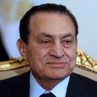 Tribunal ordena la libertad para Hosni Mubarak